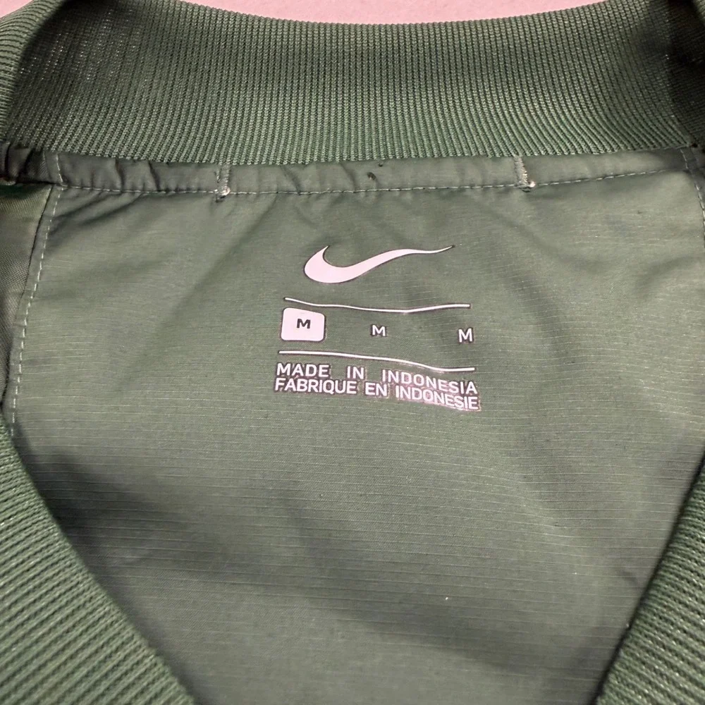 Nike Baylor Bears Puffer Vest Mens Medium Green Full Zip NCAA AH3647-323